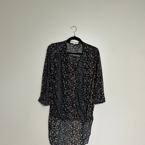 Eden & Olivia black with little flowers short front long back shirt size S - Picture 1 of 7